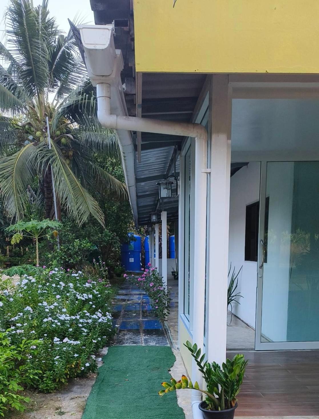 Batikseafood Airport & Room Ban Bo Sai Klang Екстериор снимка