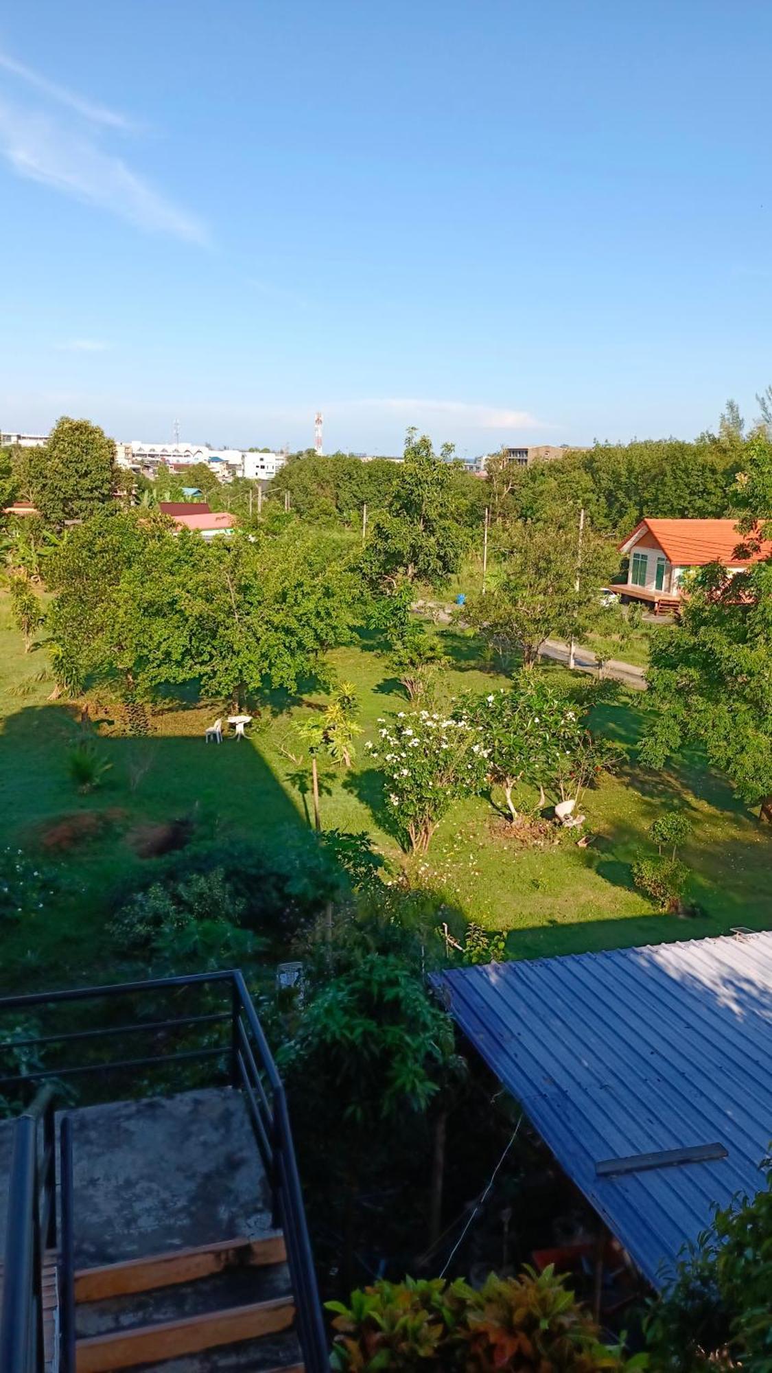 Batikseafood Airport & Room Ban Bo Sai Klang Екстериор снимка